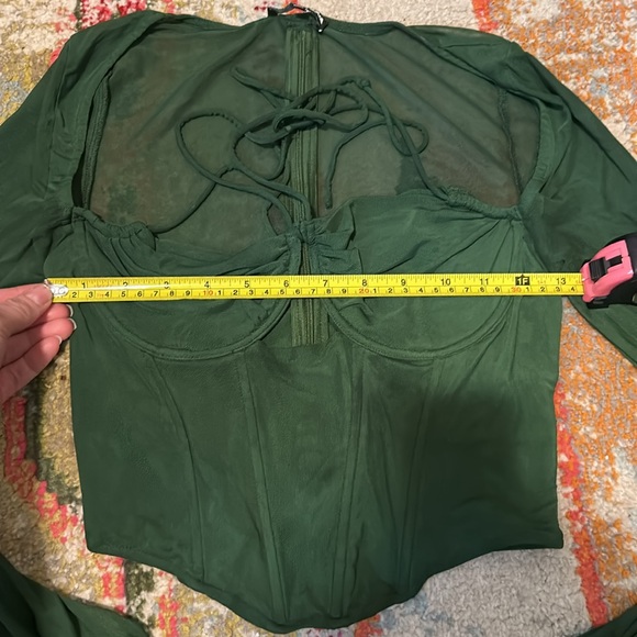 FASHION NOVA Sweetheart Mesh Long Sleeve Green Cropped Corset Top. Size M - Picture 4 of 6